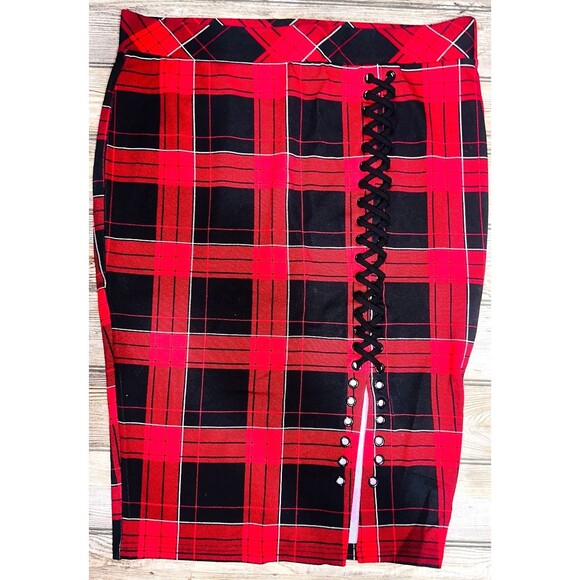 Torrid Plaid Skirt Pencil Size 2 or 18/20 Red Black Stretchy Front Slit Lace Up - Picture 1 of 4